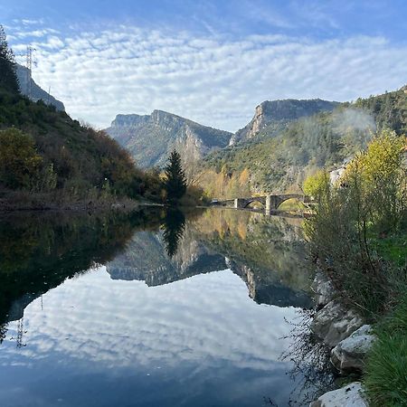 Hotel Rural El Almadiero Burgui ภายนอก รูปภาพ