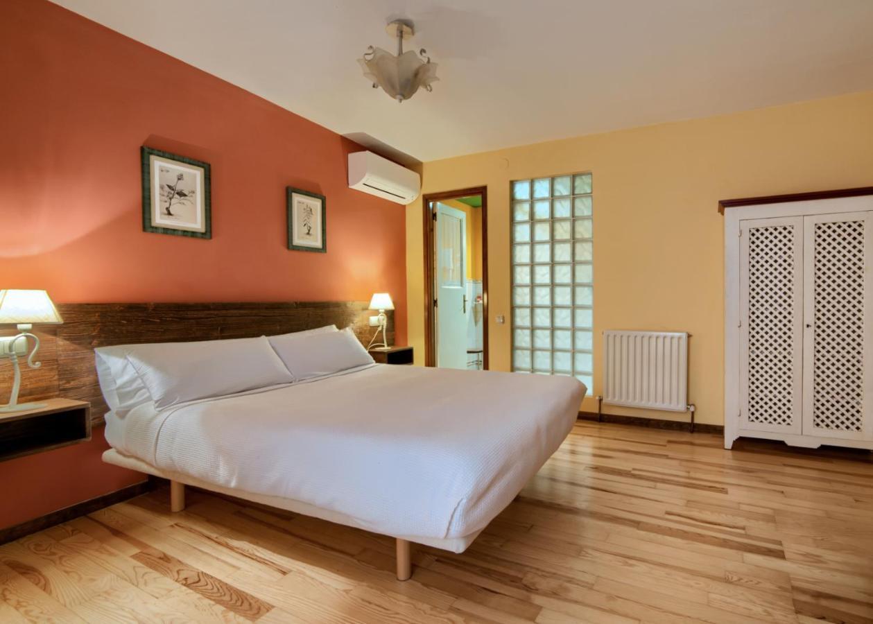 Hotel Rural El Almadiero Burgui ภายนอก รูปภาพ