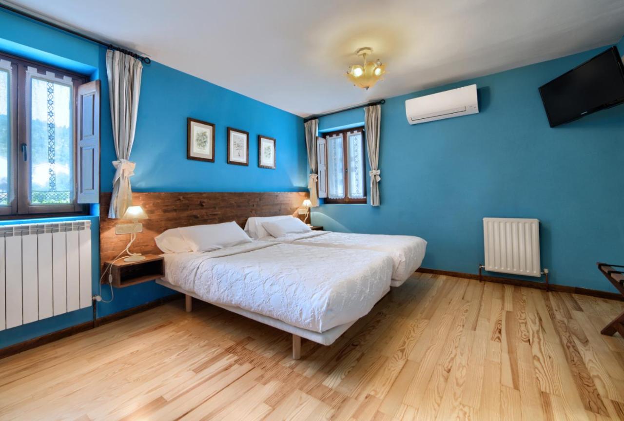 Hotel Rural El Almadiero Burgui ภายนอก รูปภาพ