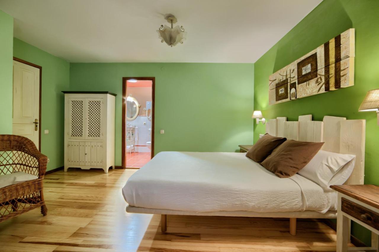 Hotel Rural El Almadiero Burgui ภายนอก รูปภาพ