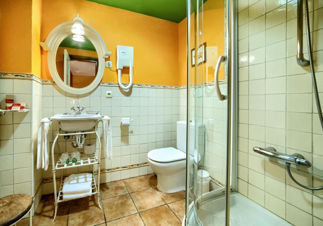 Hotel Rural El Almadiero Burgui ภายนอก รูปภาพ