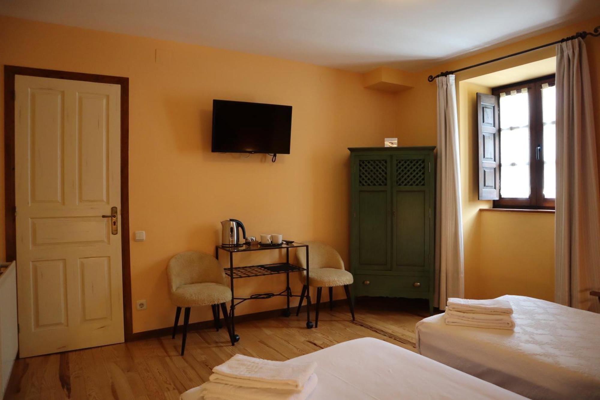 Hotel Rural El Almadiero Burgui ภายนอก รูปภาพ