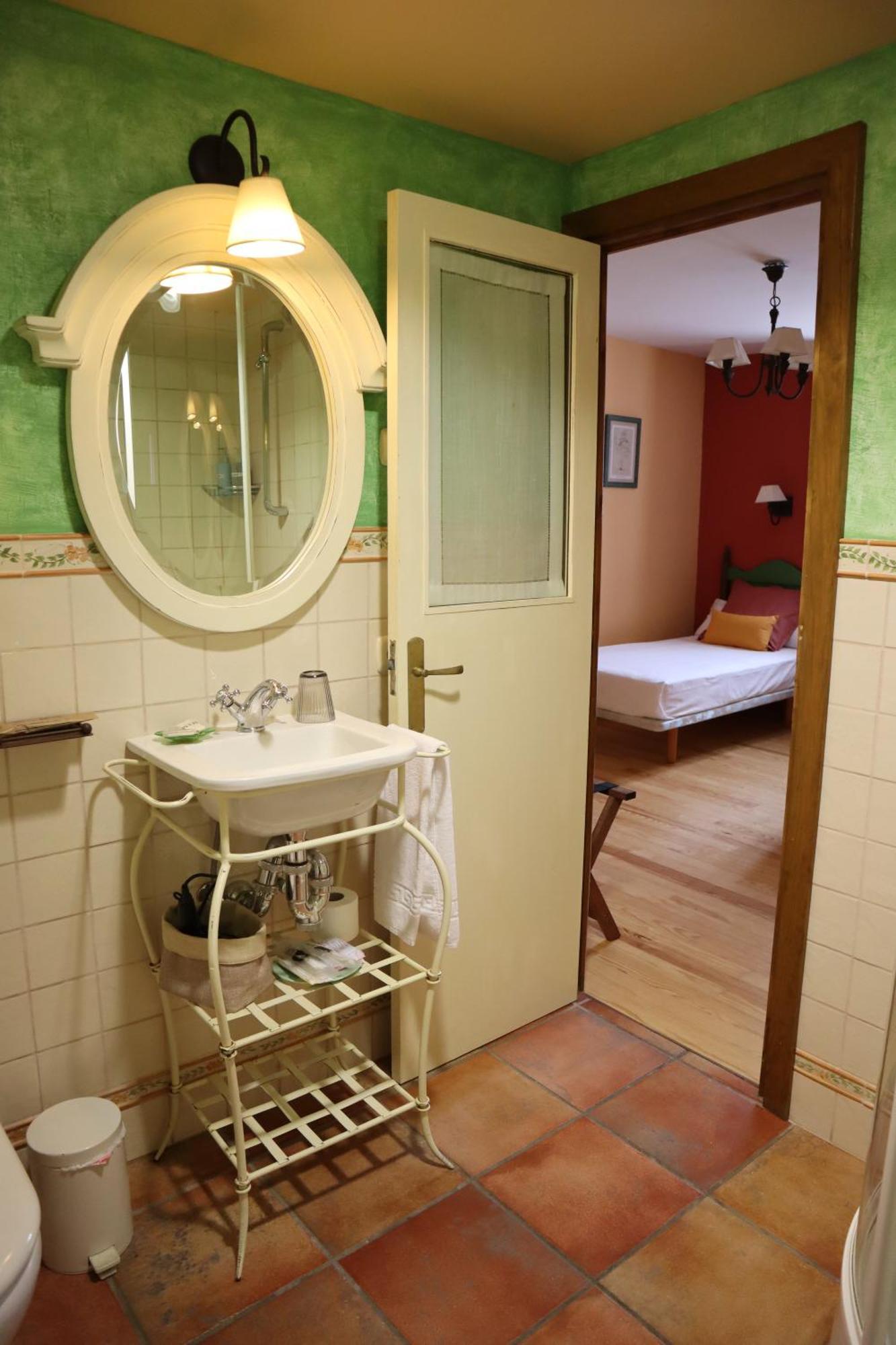 Hotel Rural El Almadiero Burgui ภายนอก รูปภาพ