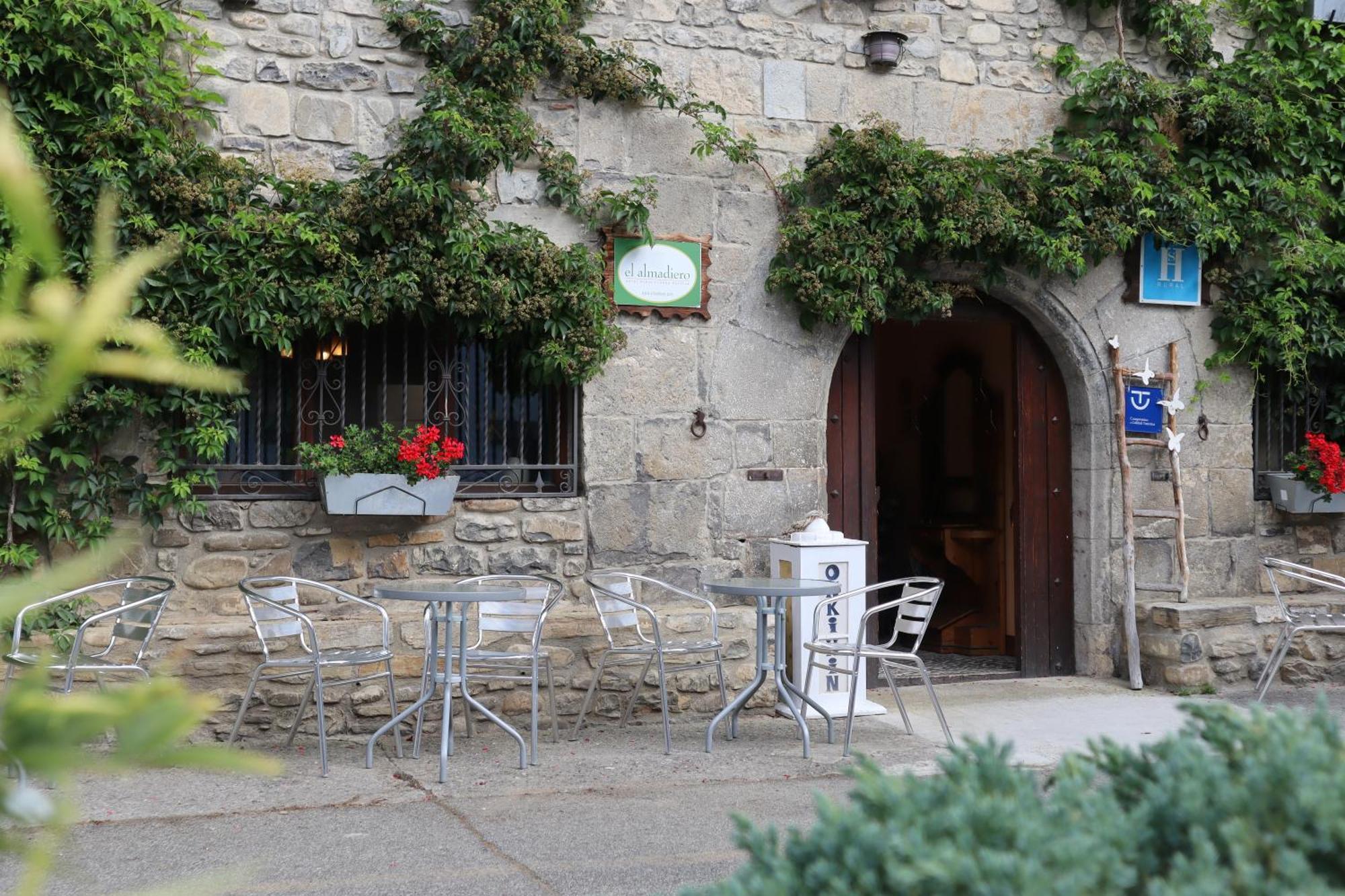 Hotel Rural El Almadiero Burgui ภายนอก รูปภาพ