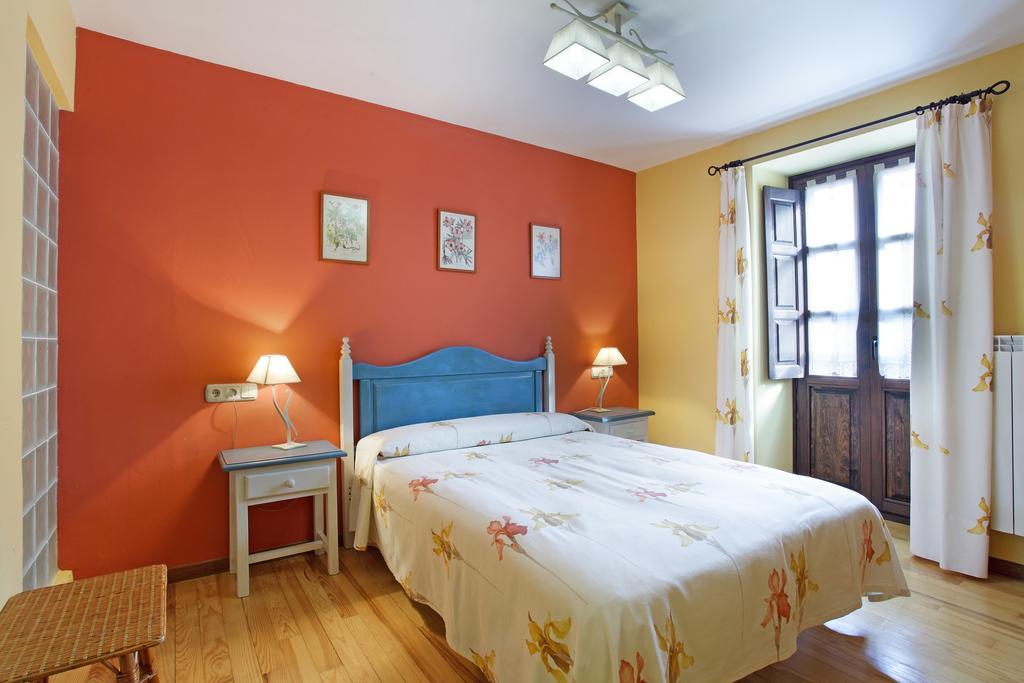 Hotel Rural El Almadiero Burgui ภายนอก รูปภาพ